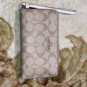 large coach phone wallet